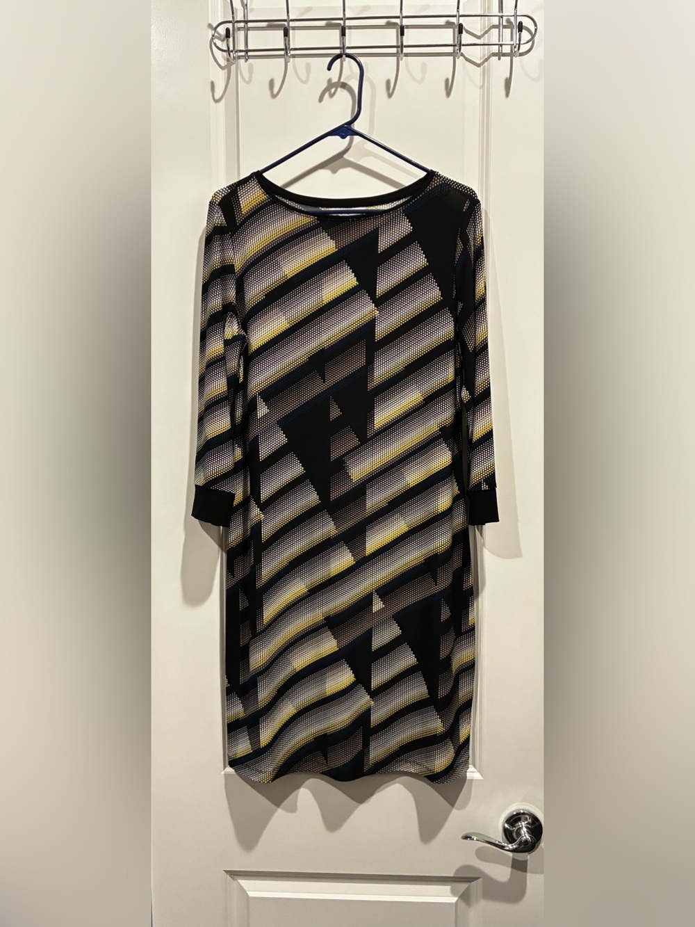Liz Claiborne Black/Yellow Geometric Stripe Women's Shift Dress Medium